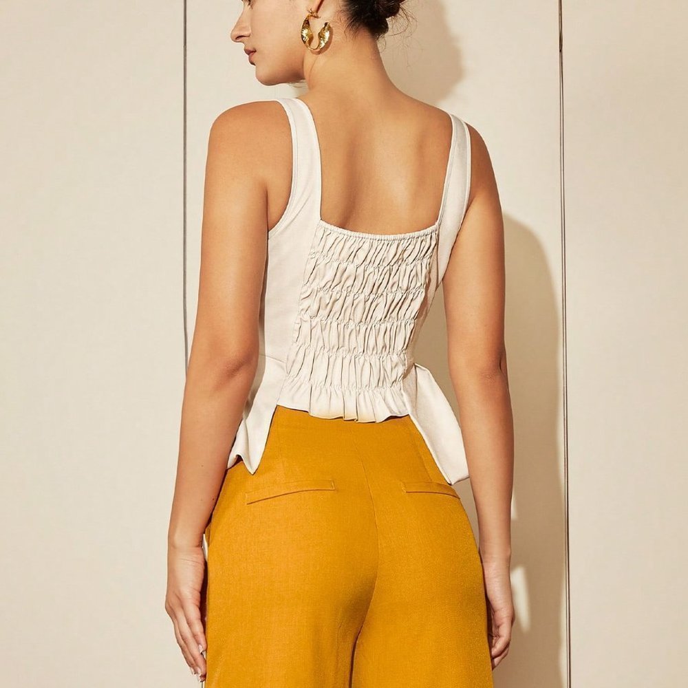 Contemporary Chic Square Neck Asymmetrical Hem Top beige - Picture 3 of 5